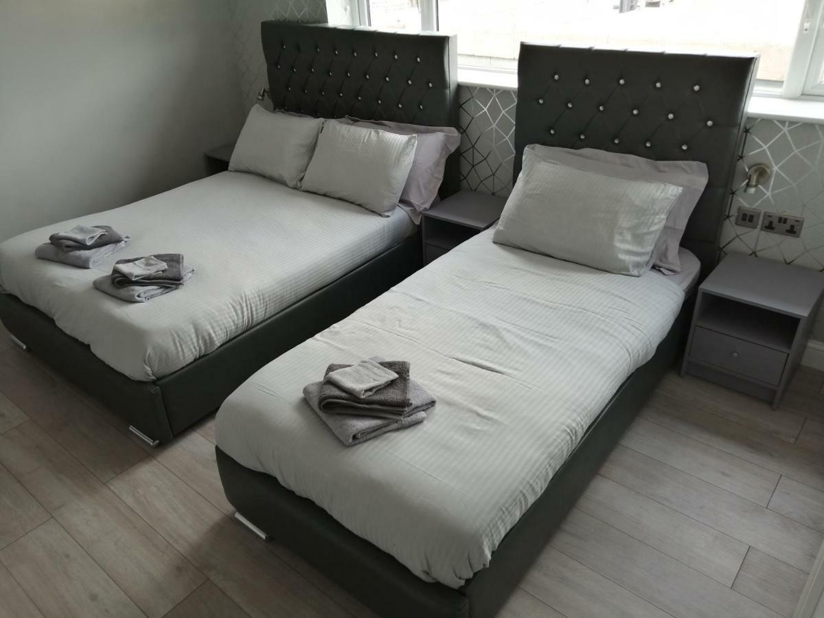 Encore Rooms 스컨소프 외부 사진